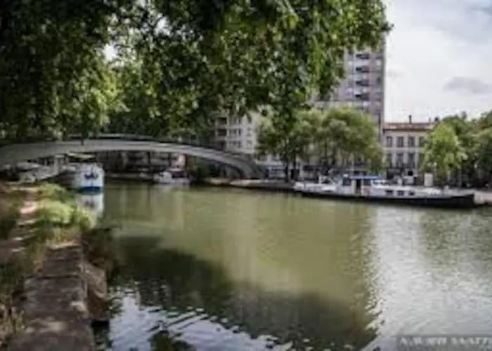 Grand T2 Climatise Proche Place Dupuy Apartment *